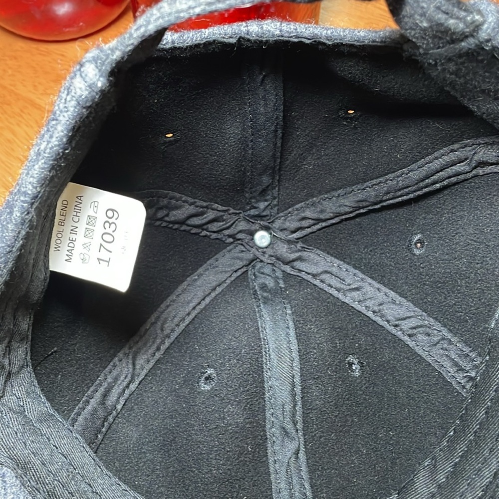 Hat - Picture 5 of 5